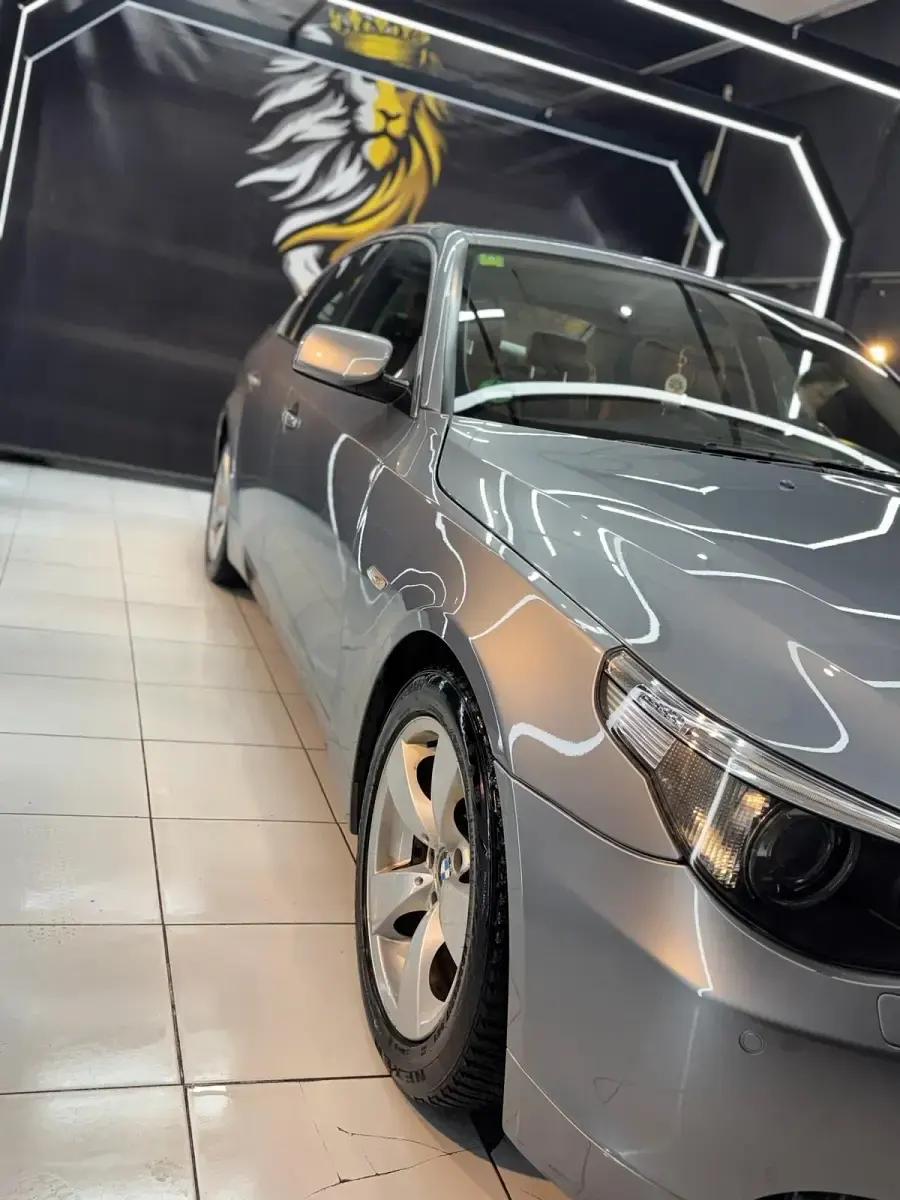 Gebraucht BMW 530 258 PS (189 kW) 2005 Grau Limousine