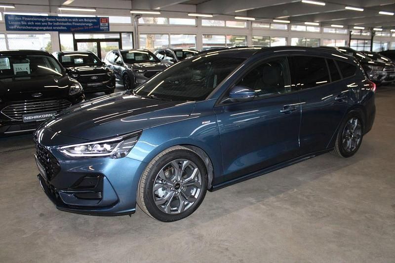 Neu Ford Focus ST-Line X 116 PS (85 kW) 2025 Blau Limousine