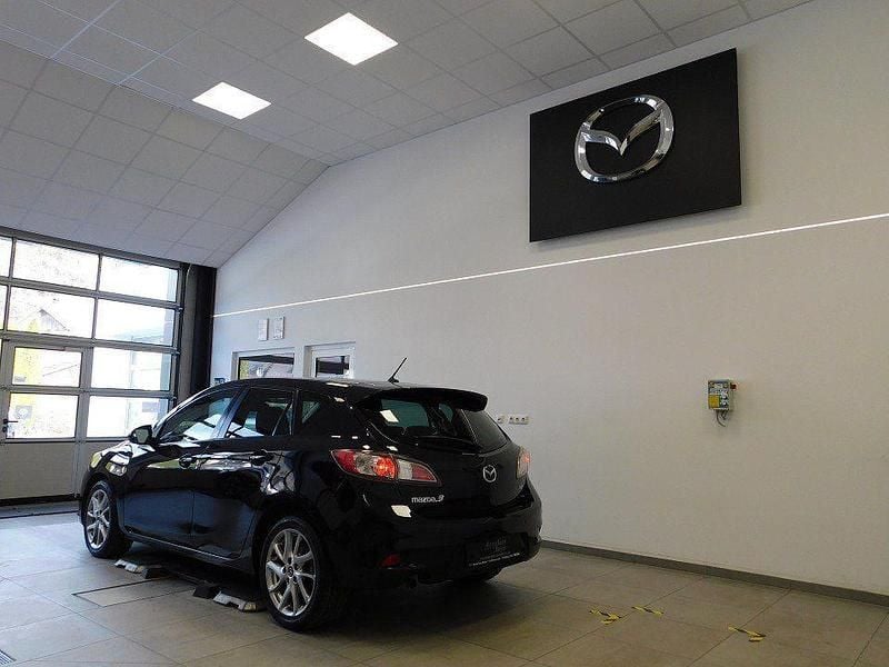 Gebraucht Mazda 3 Kenko 105 PS (77 kW) 2013 Schwarz Limousine