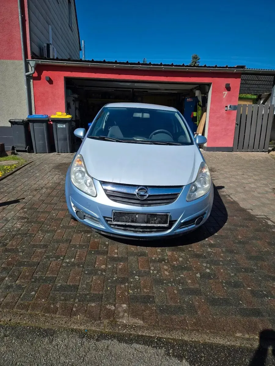Używany Opel Corsa 84 KM (61 kW) 2007 Niebieski Hatchback