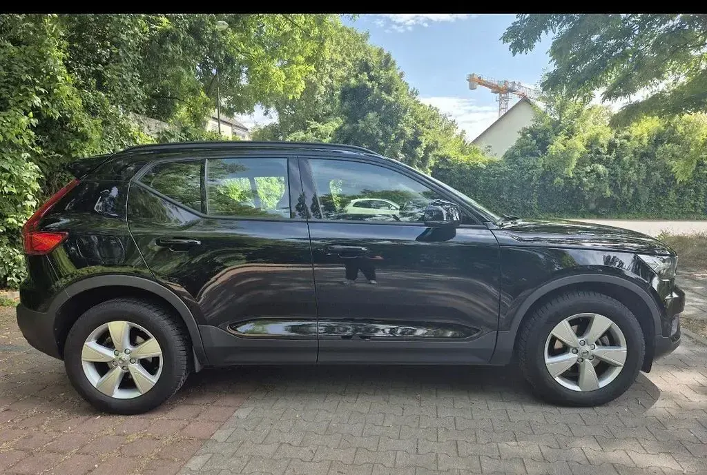 Gebraucht Volvo XC40 163 PS (119 kW) 2021 Schwarz SUV
