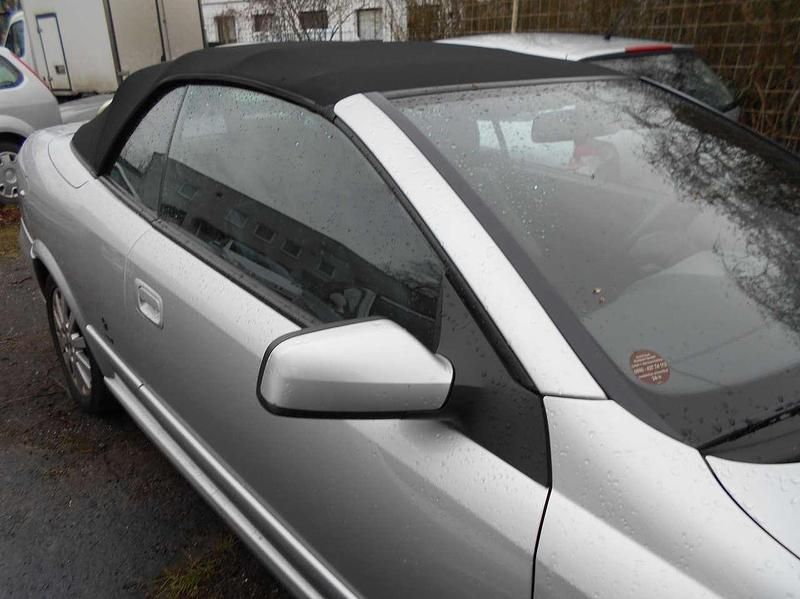 Silber Gebraucht 2003 Opel Astra Cabriolet Edition Cabrio | 1.590 € (Guter Preis) - Bild 1/4