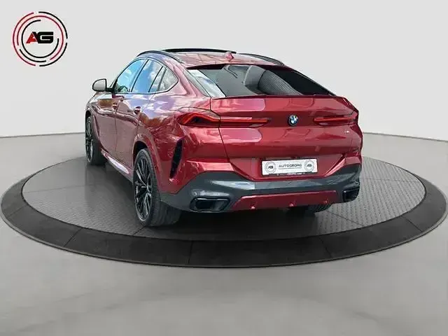 Gebraucht BMW X6 M Sport 340 PS (250 kW) 2022 Rot SUV
