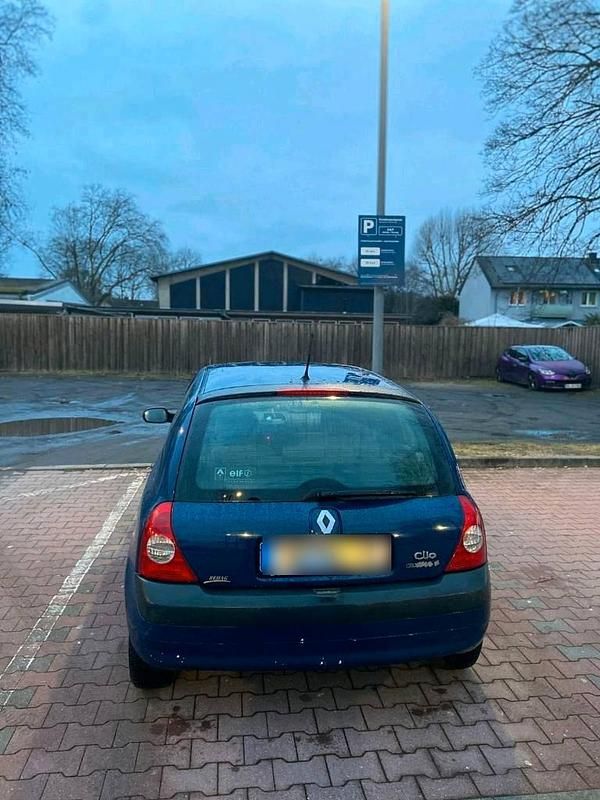 Gebraucht Renault Clio II 58 PS (42 kW) 2006 Blau Kleinwagen