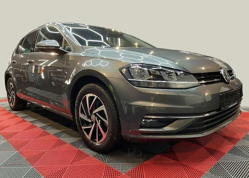 Grau Gebraucht 2018 VW Golf VII Join Kleinwagen | 15.999 € (Fairer Preis) - Bild 1/4