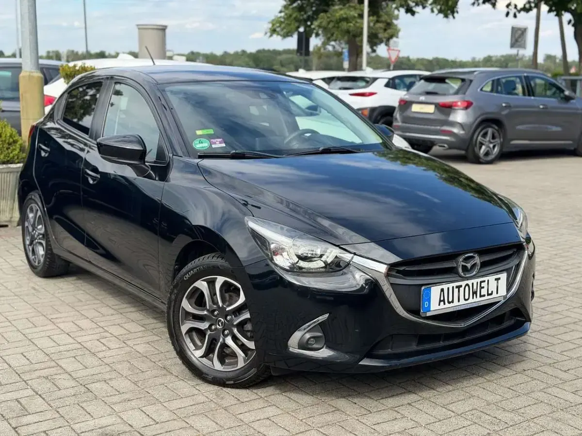 Gebraucht Mazda 2 Exclusive-Line 90 PS (66 kW) 2018 Schwarz Kleinwagen
