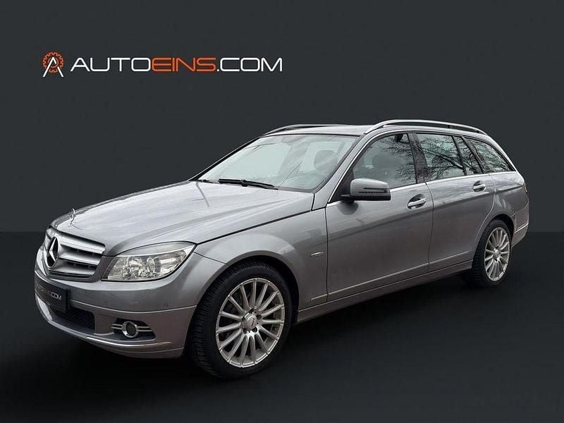 Gebraucht Mercedes C180 156 PS (114 kW) 2011 Silber Limousine