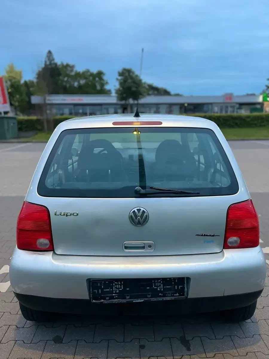 Gebraucht VW Lupo 75 PS (55 kW) 2005 Grau Kleinwagen