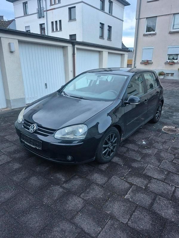 Gebraucht VW Golf V 116 PS (85 kW) 2004 Schwarz Kleinwagen