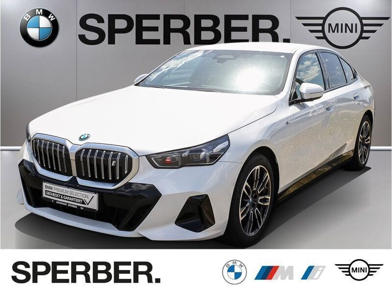 Weiß Gebraucht 2024 BMW i5 M Sport Limousine | 54.660 € (Fairer Preis) - Bild 1/4