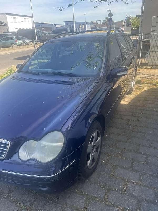 Second-hand Mercedes C200 122 CP (89 kW) 2003 Mov Break