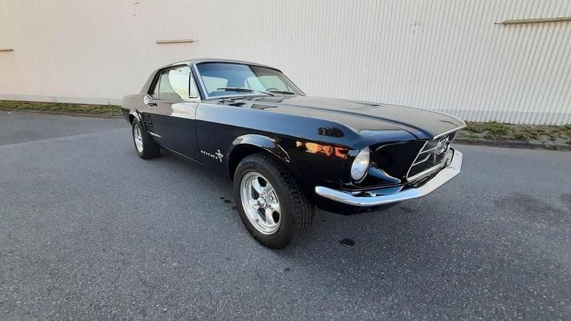 Schwarz Gebraucht 1967 Ford Mustang Coupé | 32.000 € - Bild 1/4