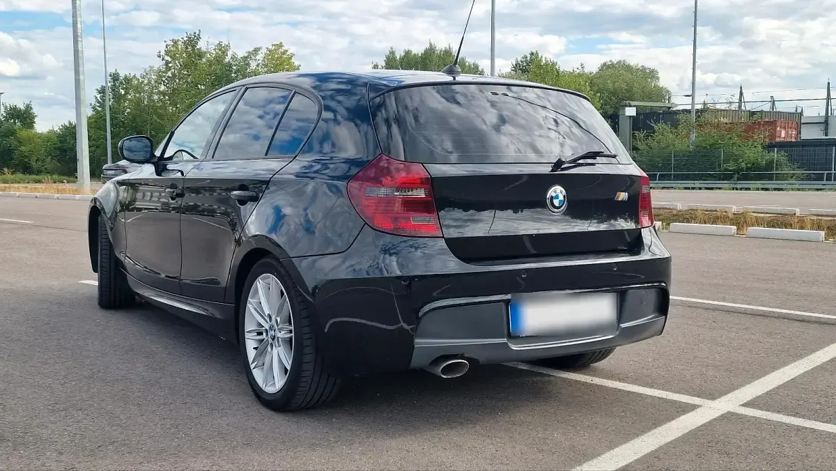Gebraucht BMW 118 M Sport 143 PS (105 kW) 2011 Schwarz Kleinwagen