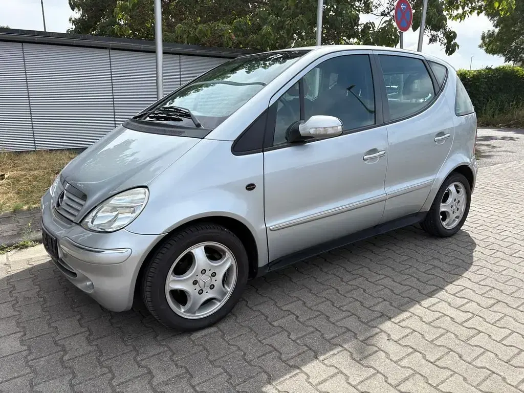 Gebraucht Mercedes A140 Avantgarde 82 PS (60 kW) 2004 Silber Kleinwagen