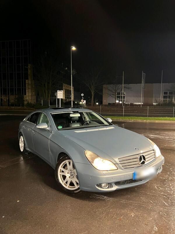 Grau Gebraucht 2004 Mercedes CLS350 Limousine | 4.000 € (Superpreis) - Bild 1/4