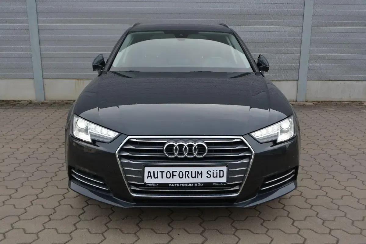 Gebraucht Audi A4 Sport 190 PS (139 kW) 2017 Grau Kombi