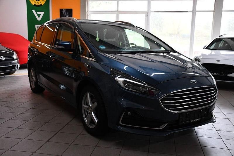 Usado Ford S-MAX Titanium 150 HP (110 kW) 2022 Azul Monovolume