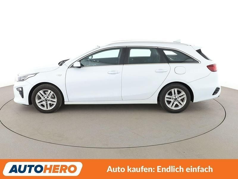 Second-hand Kia Ceed Vision 140 CP (102 kW) 2018 Alb Hatchback