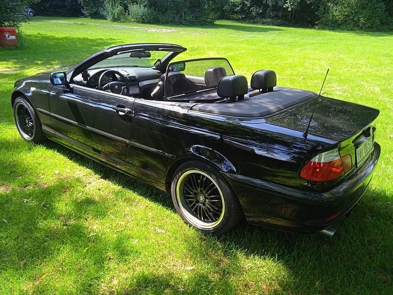 Schwarz Gebraucht 2003 BMW 318 Cabriolet Cabrio | 3.550 € (Guter Preis) - Bild 1/4