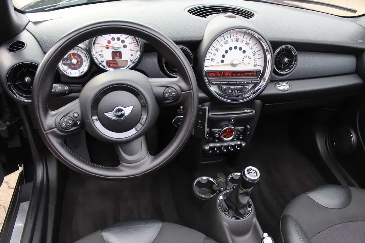 Usado Mini Cooper Cabriolet 122 HP (89 kW) 2013 Azul Cabrios