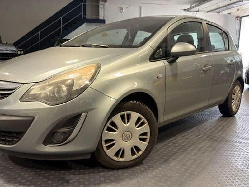 Gebraucht Opel Corsa 131 PS (96 kW) 2013 Silber Kleinwagen