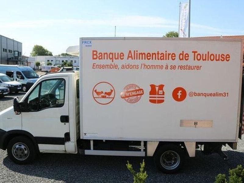 Gebraucht Iveco Daily 106 PS (77 kW) 2010 Weiß Van