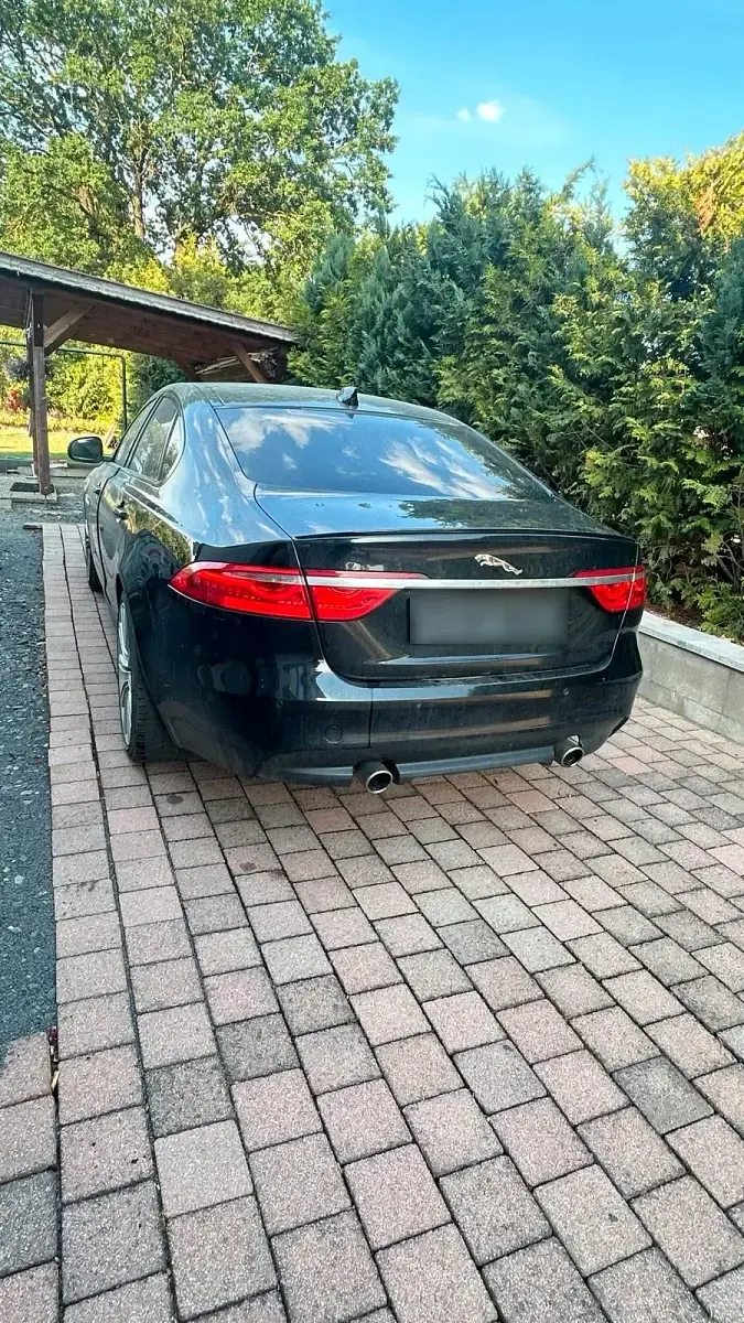 Gebraucht Jaguar XF 300 PS (220 kW) 2016 Schwarz Limousine