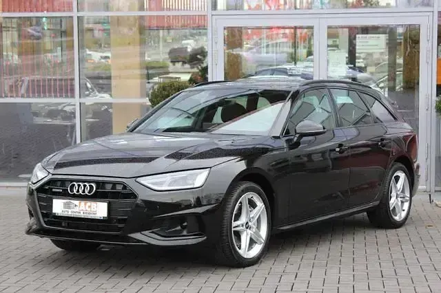 Gebraucht Audi A4 Ambiente 204 PS (150 kW) 2023 Schwarz Kombi