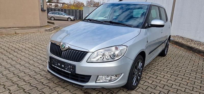 Silber Gebraucht 2012 Skoda Fabia Limousine | 4.100 € (Fairer Preis) - Bild 1/4