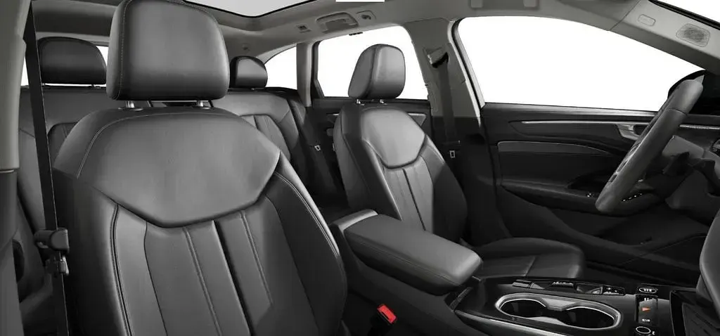 Gebraucht Audi A6 Ambiente 204 PS (150 kW) 2025 Mitternachtsgrün metallic Kombi