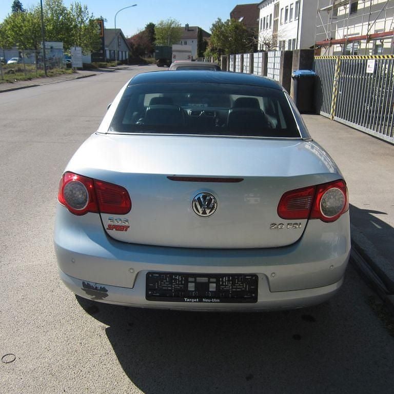 Usata VW Eos 150 CV (110 kW) 2006 Argento Cabrio