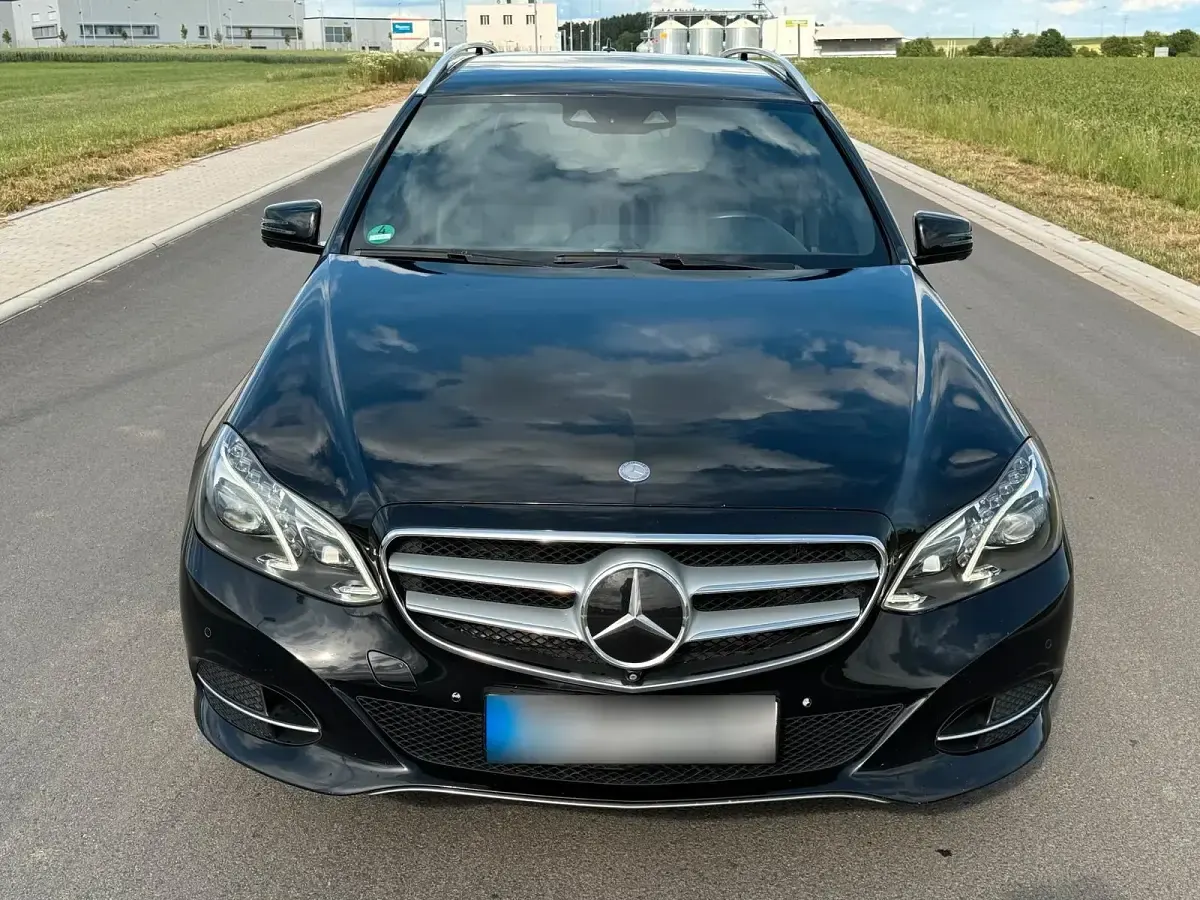 Gebraucht Mercedes E350 258 PS (189 kW) 2015 Schwarz Kombi