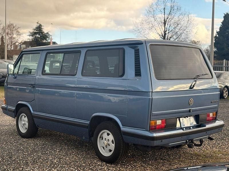 Second-hand VW Multivan Edition 95 CP (69 kW) 1990 Albastru Monovolum
