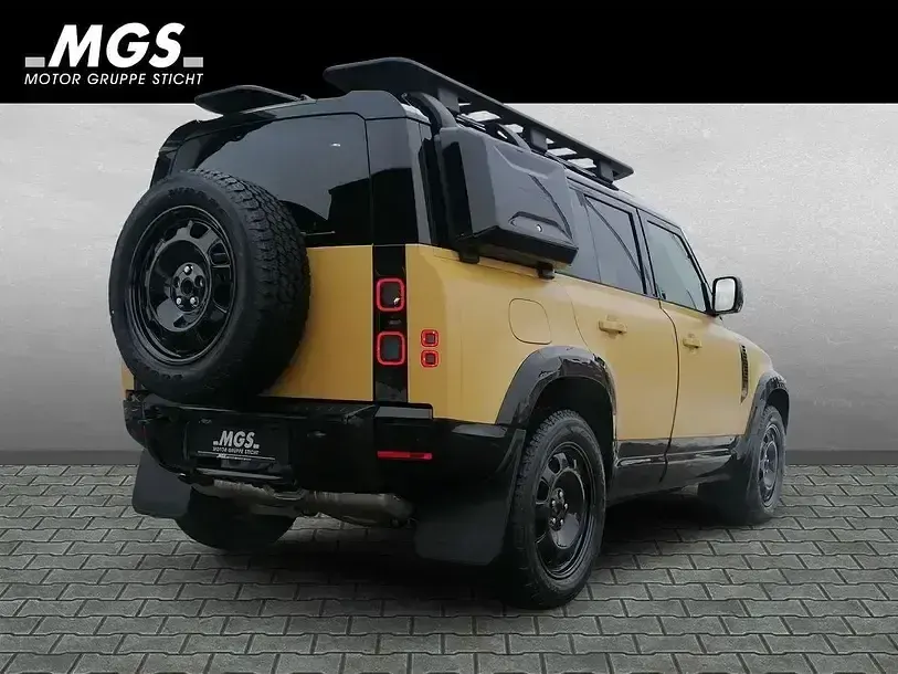 Gebraucht Land Rover Defender 349 PS (256 kW) 2026 Deep sandglow yellow SUV