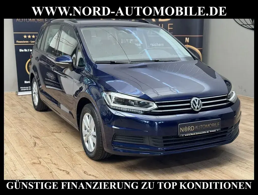 Gebraucht VW Touran Comfortline 150 PS (110 kW) 2020 Blau Van / Kleinbus