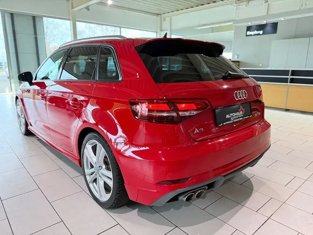 Usado Audi A3 S-Line 150 HP (110 kW) 2020 Vermelho Sedan