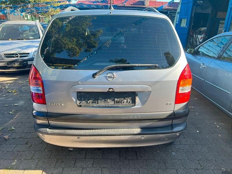 Gebraucht Opel Zafira Edition 147 PS (108 kW) 2003 Grau Van / Kleinbus