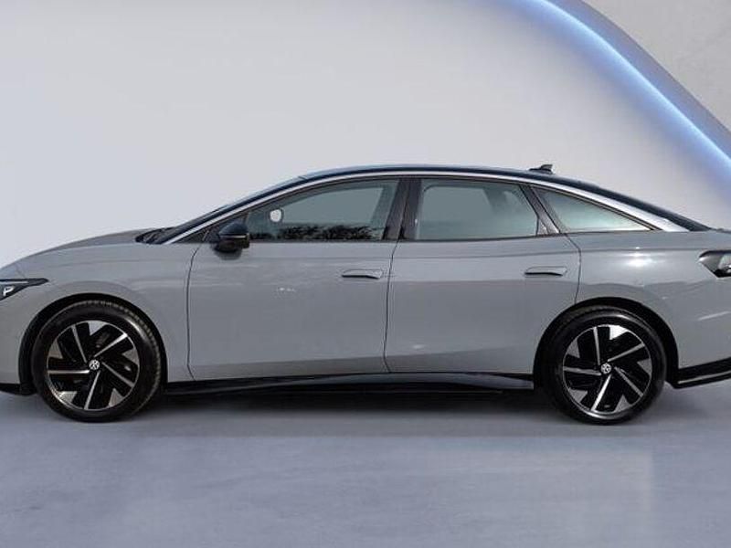 Gebraucht VW ID.7 Pro 210 kW (286 PS) 2024 Mondsteingrau Limousine