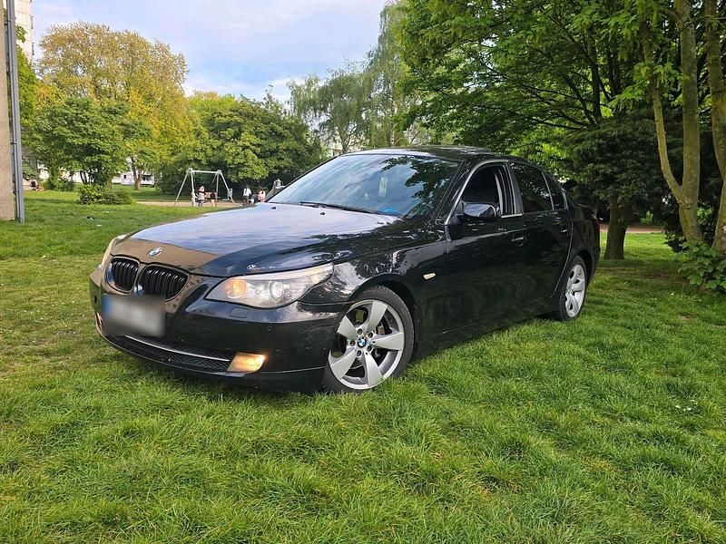 Usata BMW 525 200 CV (147 kW) 2009 Nero Berlina