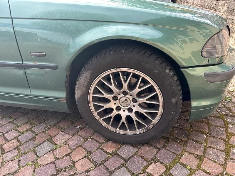 Gebraucht BMW 320 150 PS (110 kW) 1999 Grün Limousine