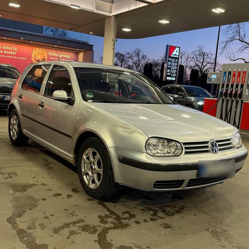Gebraucht VW Golf IV 105 PS (77 kW) 2003 Grau Kleinwagen