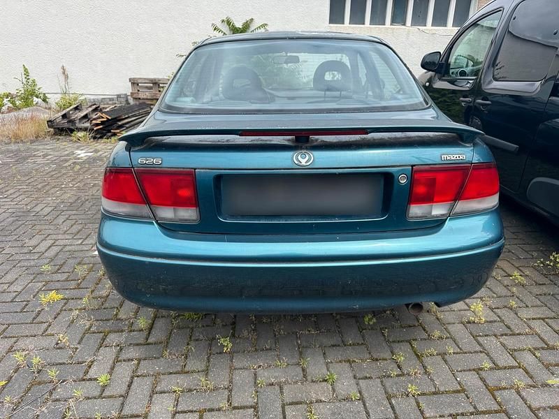 Second-hand Mazda 626 116 CP (85 kW) 1995 Albastru Berlinǎ