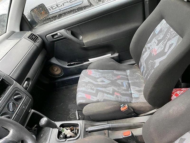 Gebraucht VW Golf GT 110 PS (80 kW) 1997 Violet Coupé