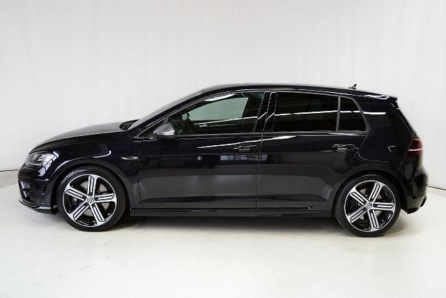 Gebraucht VW Golf VII R 300 PS (220 kW) 2016 Schwarz metallic Limousine