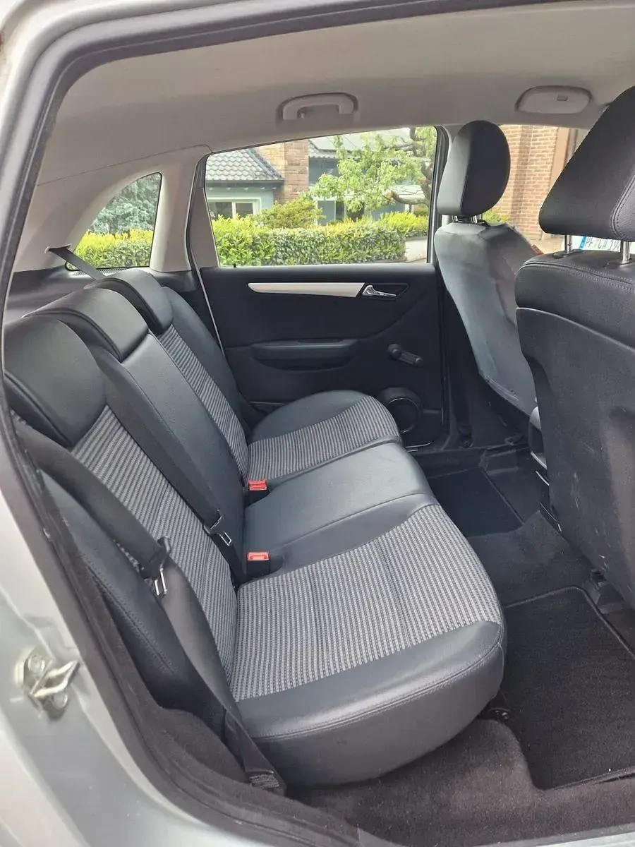 Gebraucht Mercedes 200 136 PS (100 kW) 2007 Silber Kombi