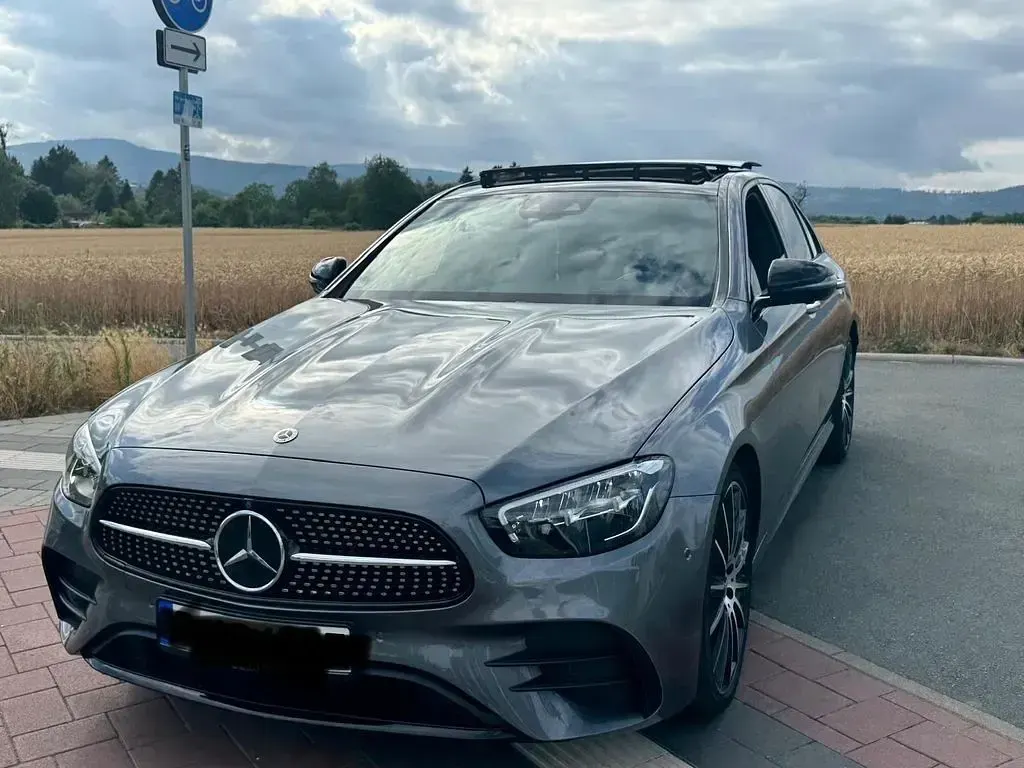 Gebraucht Mercedes E400 AMG 330 PS (242 kW) 2023 Grau Limousine