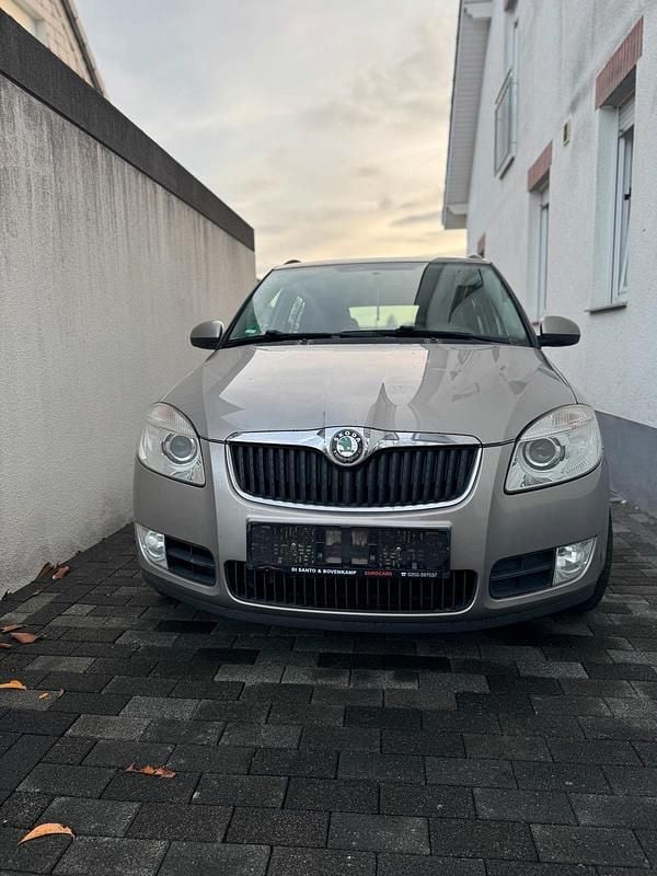 Beige Gebraucht 2008 Skoda Fabia Kombi | 4.000 € (Etwas zu teuer) - Bild 1/4
