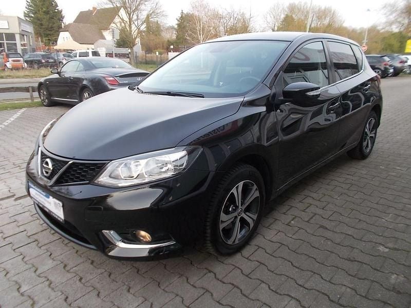 Gebraucht Nissan Pulsar Acenta 116 PS (85 kW) 2018 Schwarz Kleinwagen