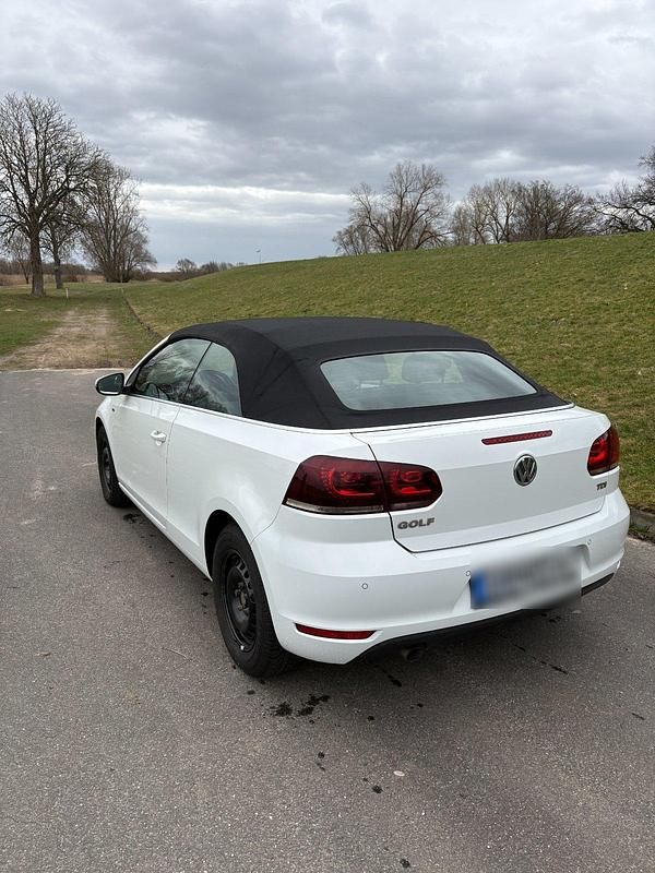 Gebraucht VW Golf Cabriolet 105 PS (77 kW) 2015 Weiß Cabrio