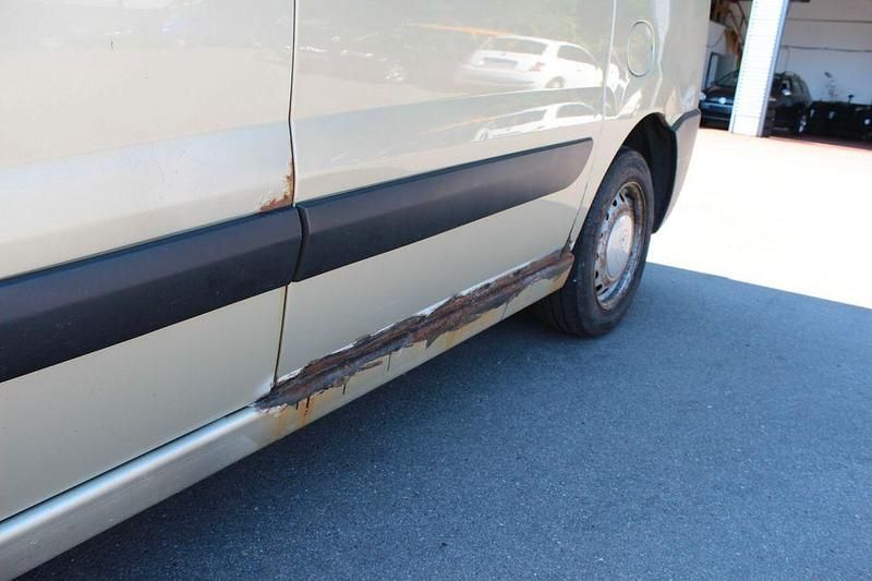 Gebraucht Peugeot TePee 90 PS (66 kW) 2010 Gold Van / Kleinbus